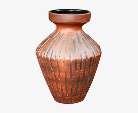 Ilkra Eldelkeramik vase, red clay, 60.