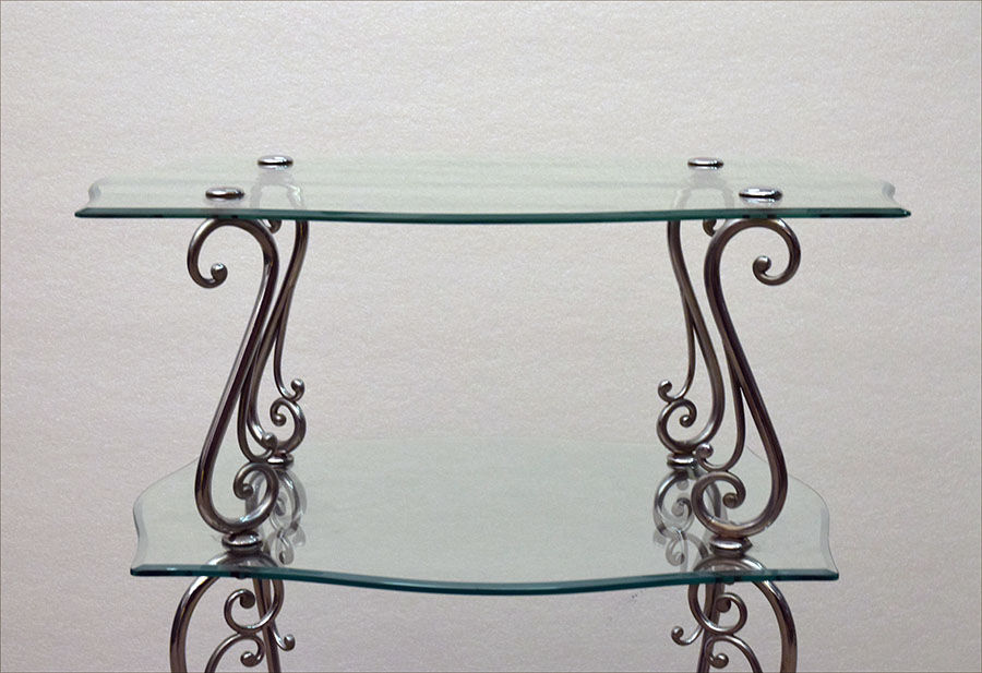 Table basse à deux niveaux du milieu du siècle en laiton et cristal chromés