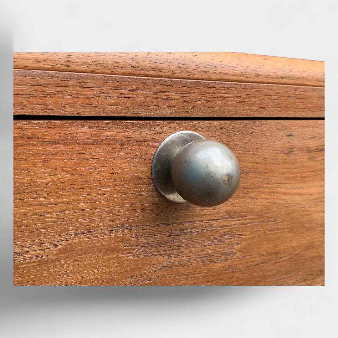 Vintage chest of drawers in solid raw wood from 1950