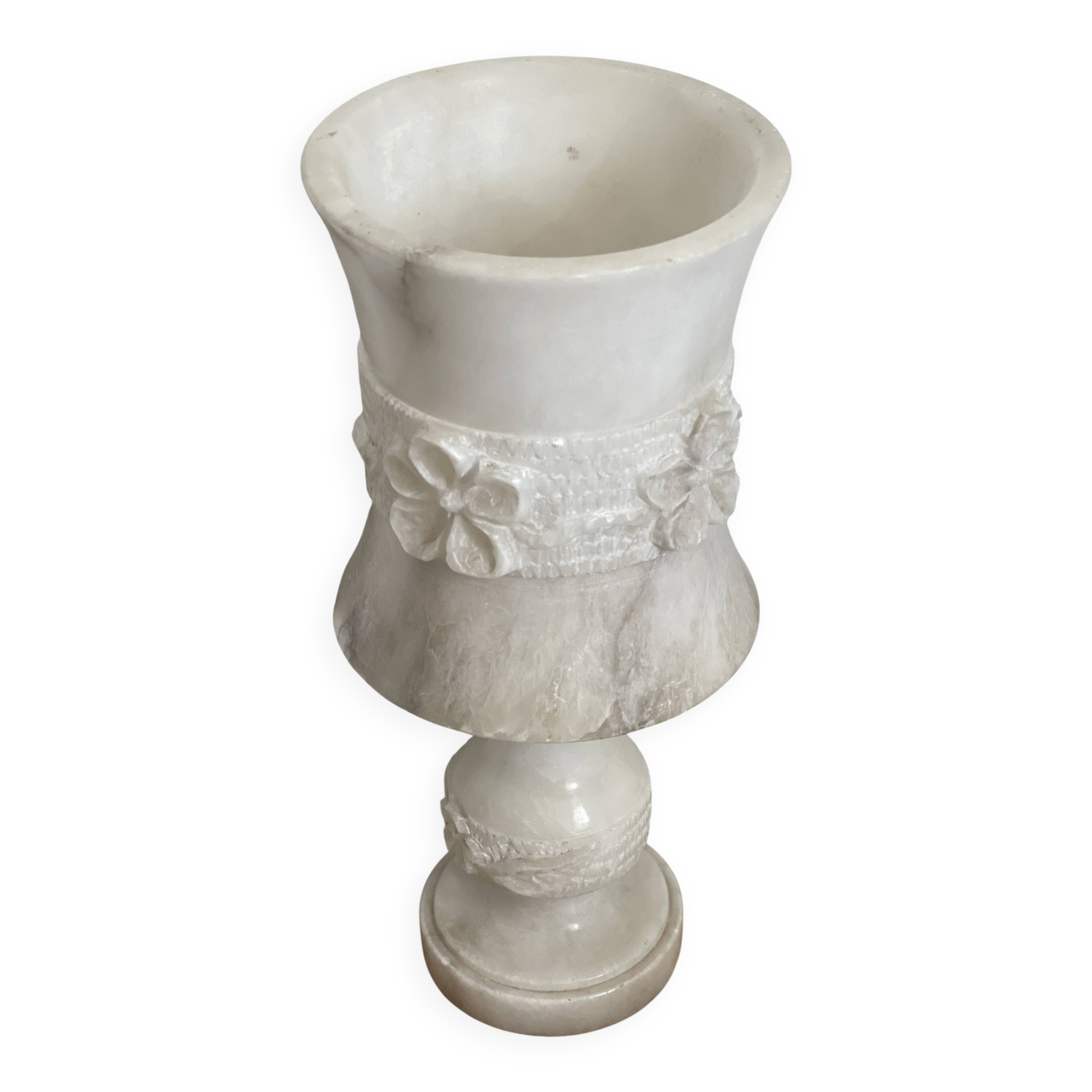 Vintage lamp in sculpted alabaster - flower shape
