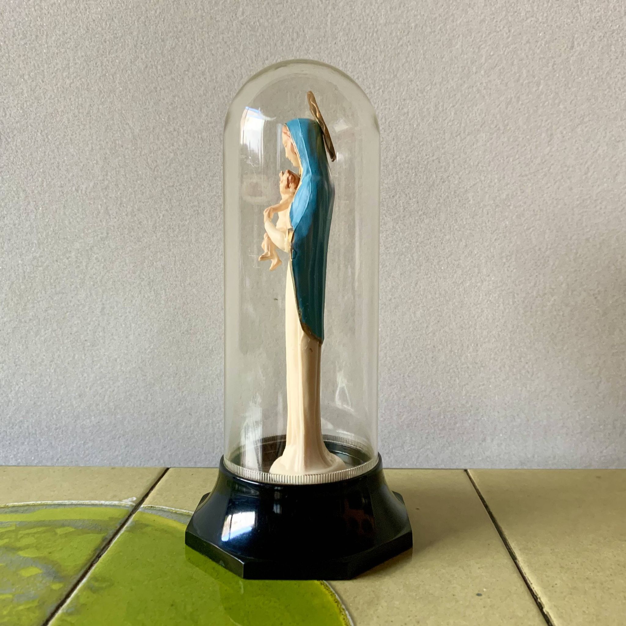 Madonna under bell with Baby Jesus in plastic - Made in Italy - 1960.