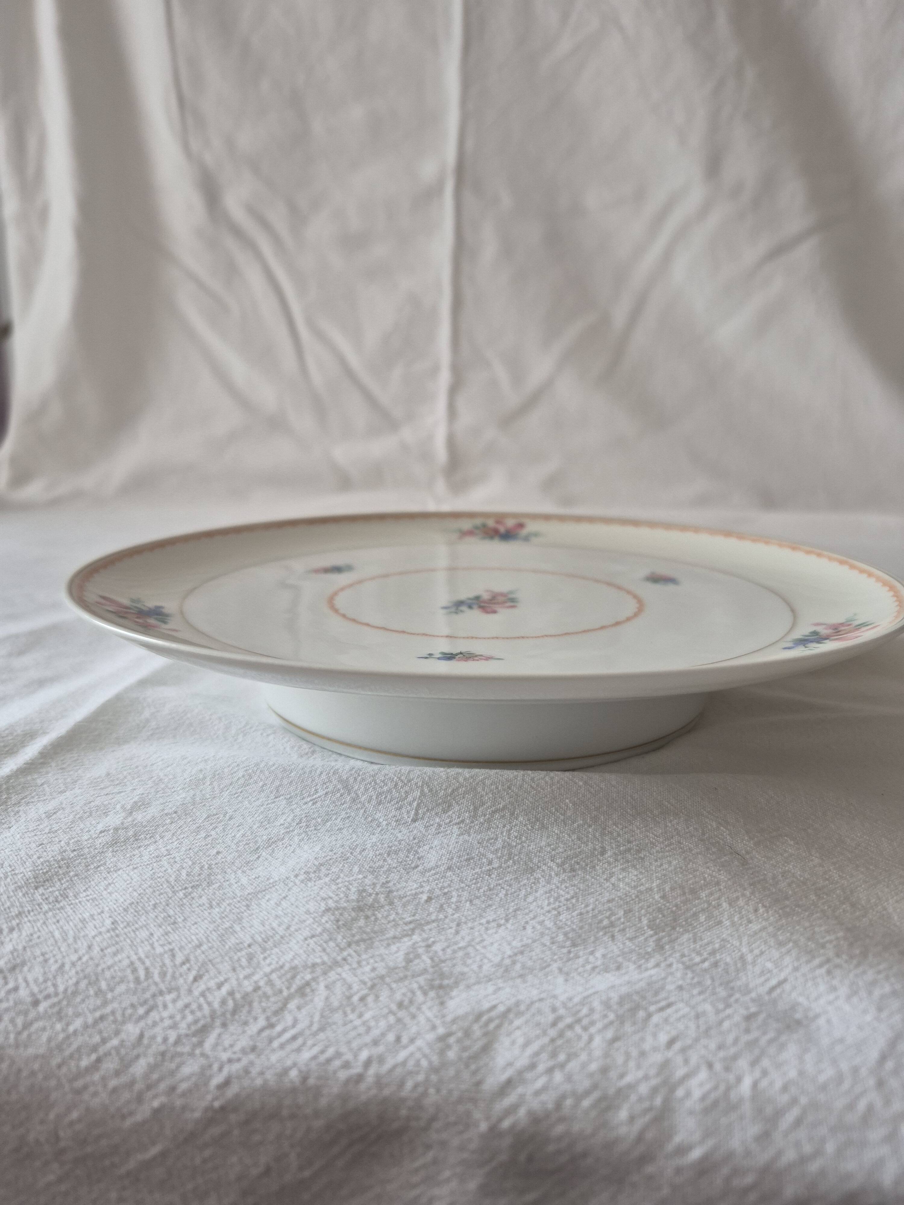 Dish on pedestal, Limoges porcelain, Albert Vignaud manufacture A564