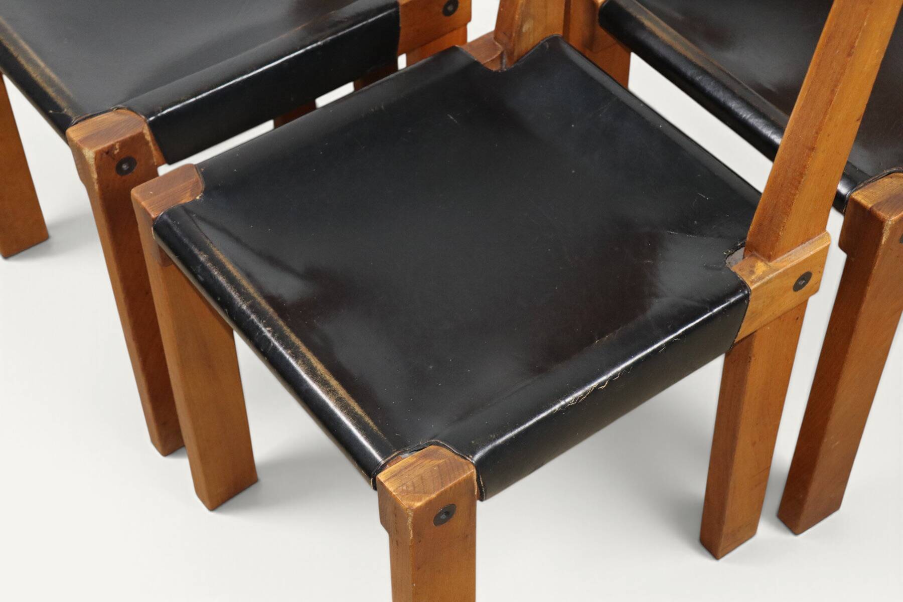 Set of 4 S24 chairs by Pierre Chapo – Solid elm and black leather – 1970