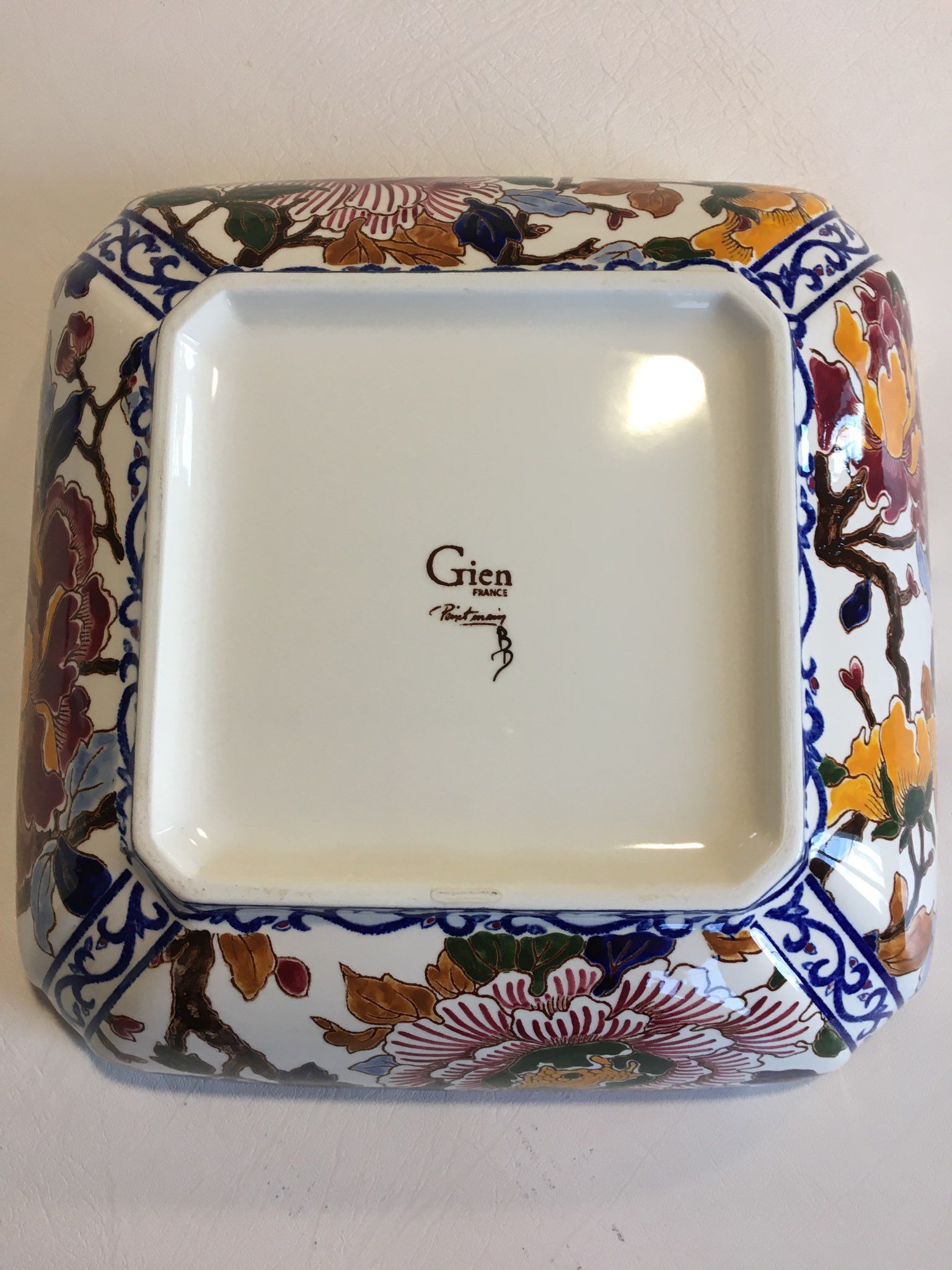 Square plate of Gien model peonies