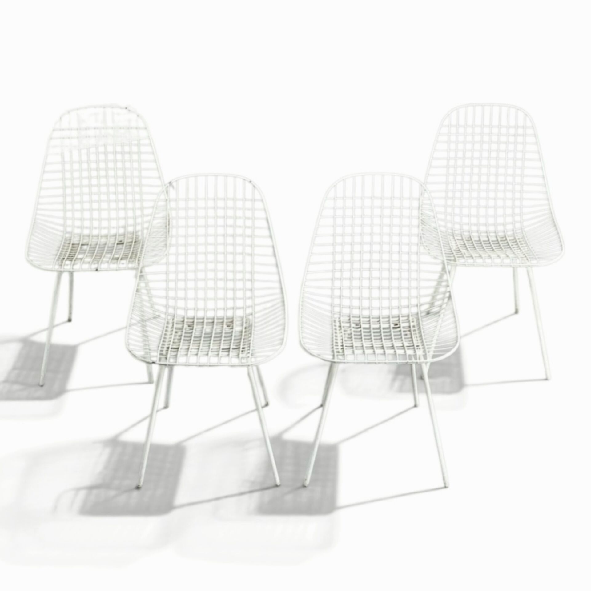 Lot De 4 Chaises "bikini" De Charles & Ray Eames Pour Herman Miller