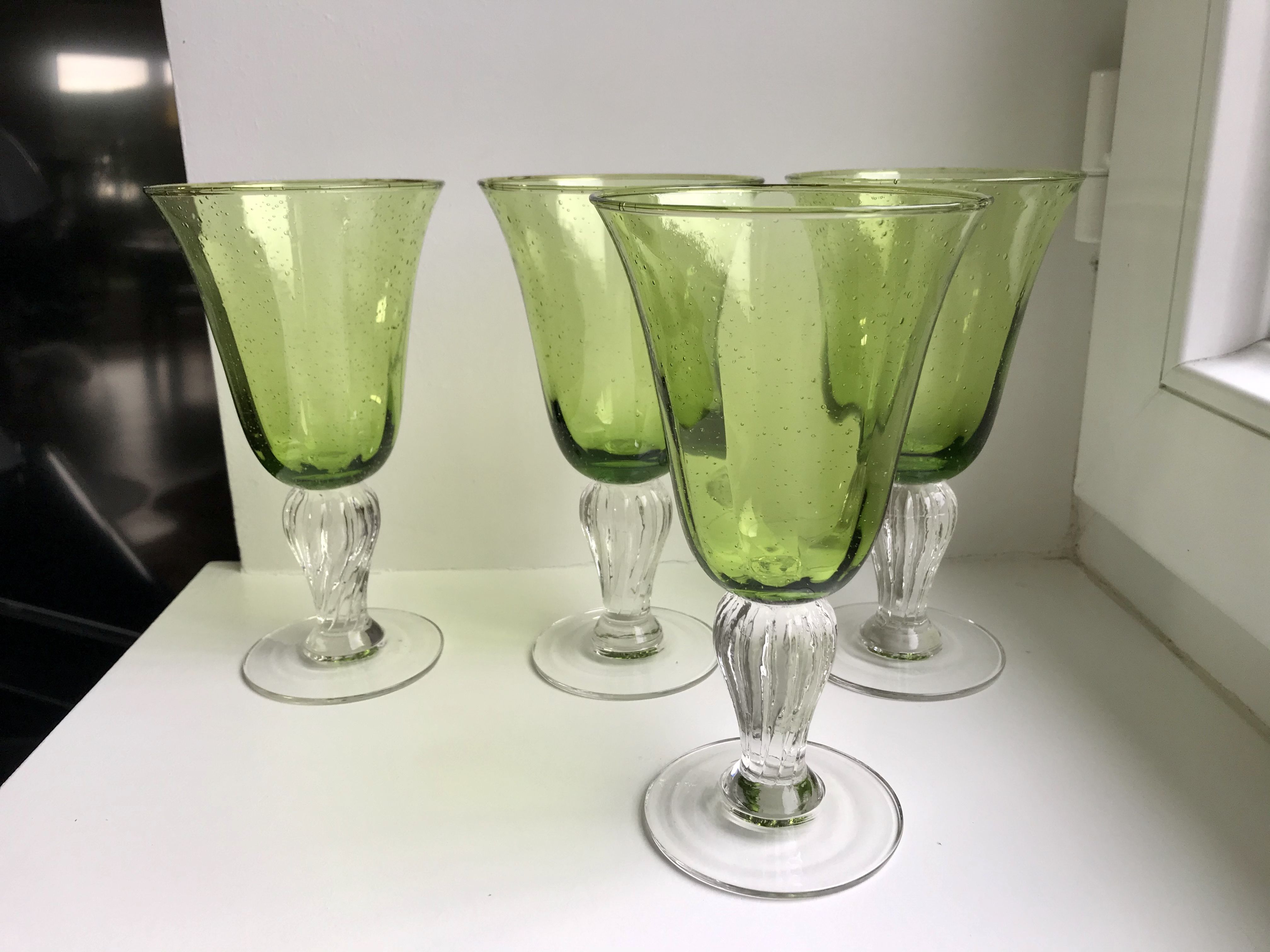 Set of 4 wine glass bubbled glass of Biot green 70s