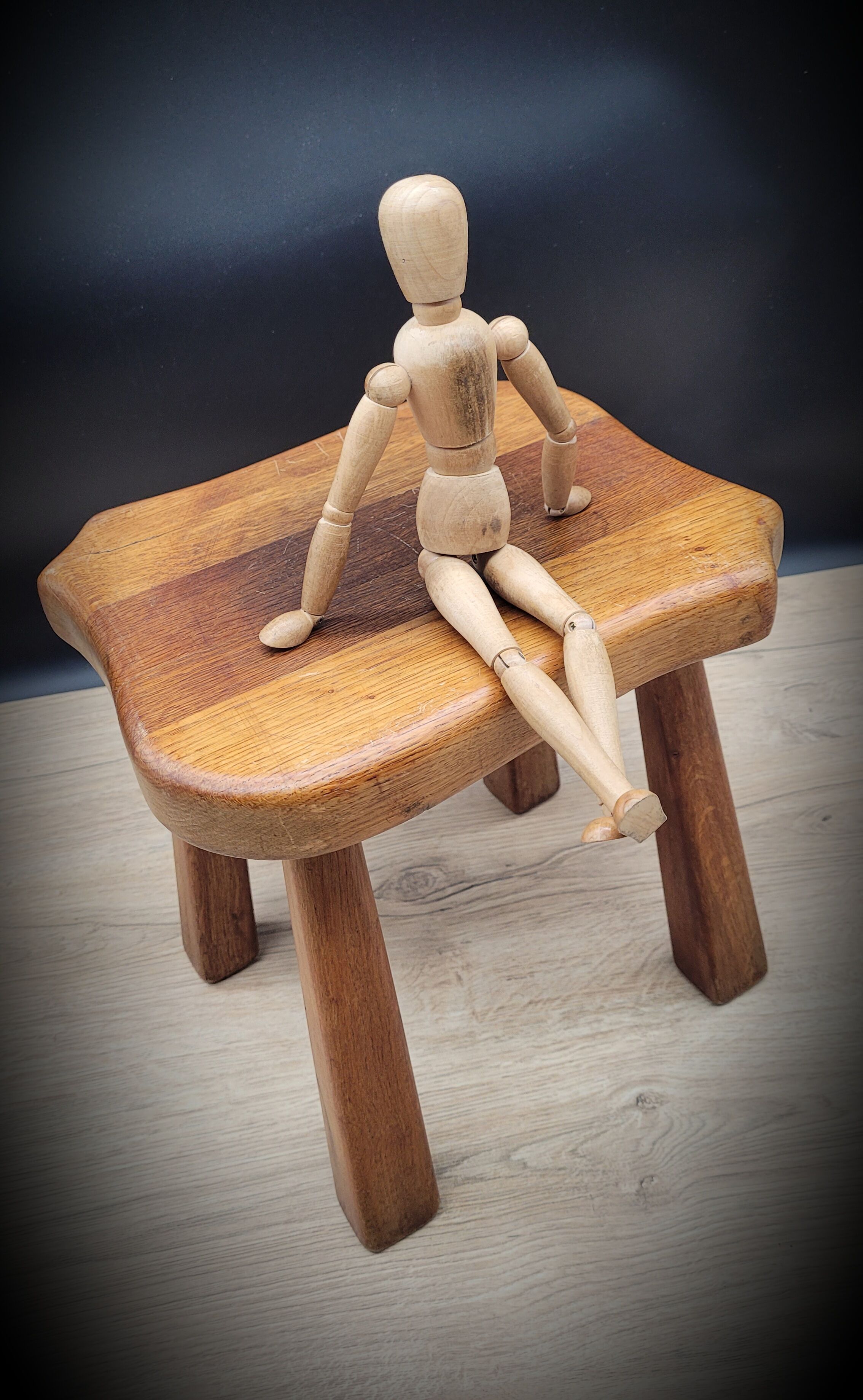 Quadripod solid wood stool