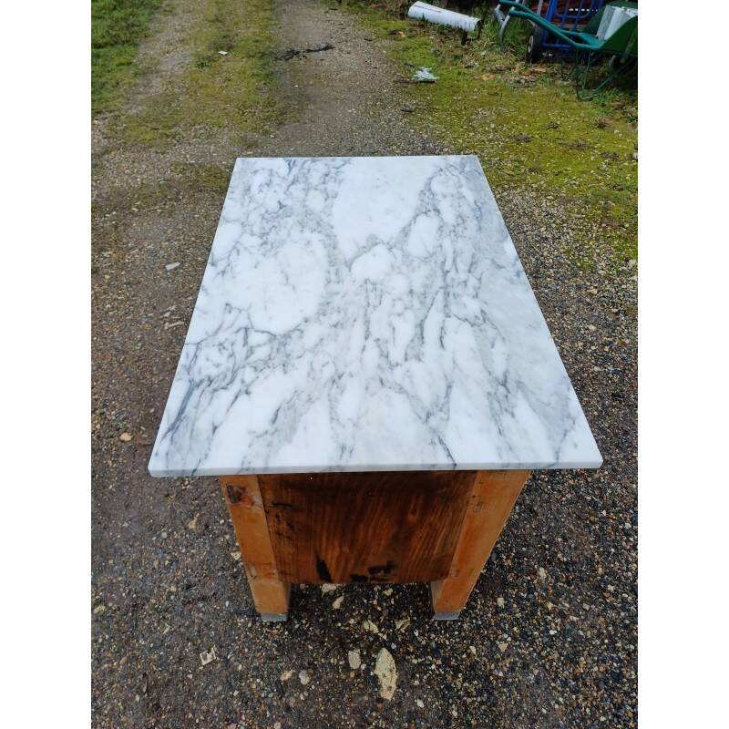 Wood and marble kitchen chopping board