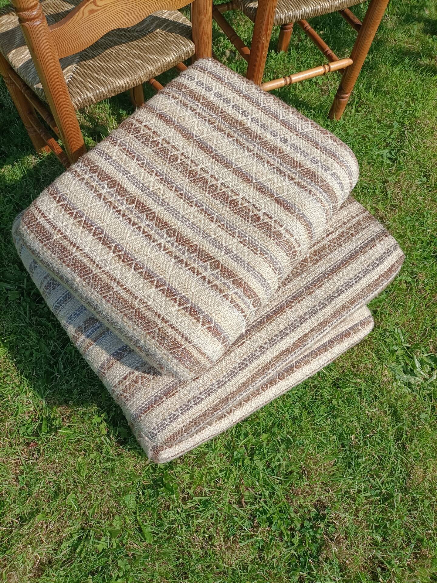 Cushion Set