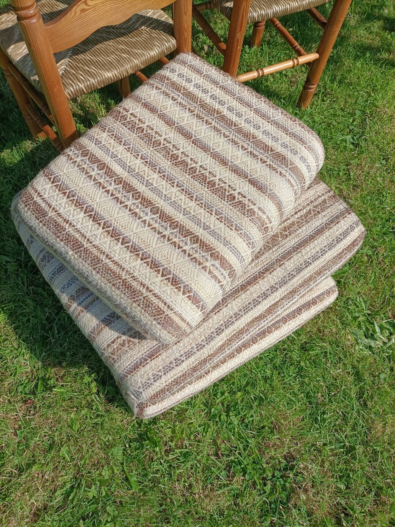 Cushion Set