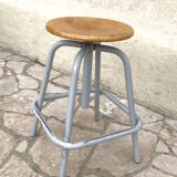 UNIC 1950 screw stool