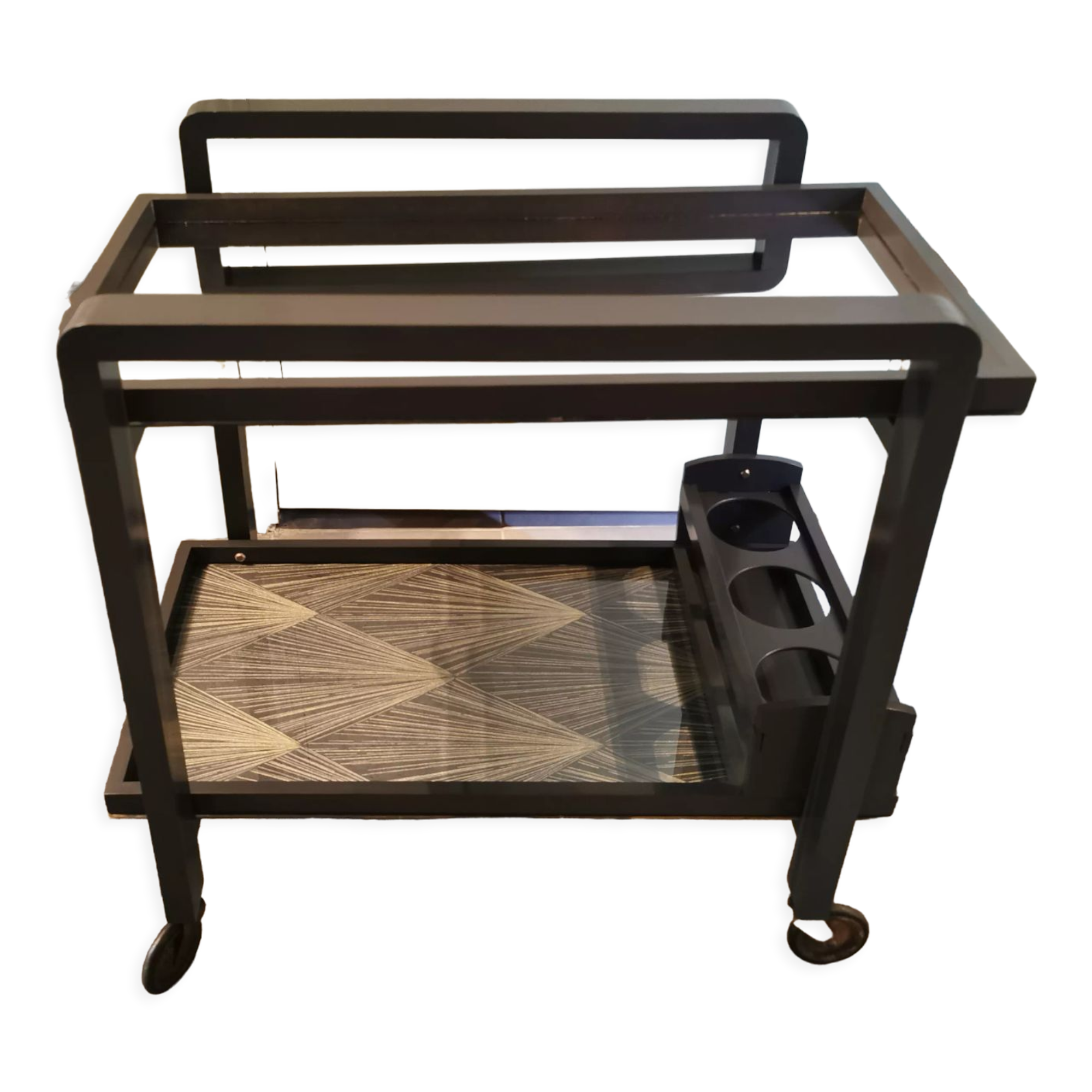 Art Deco rolling service revamped