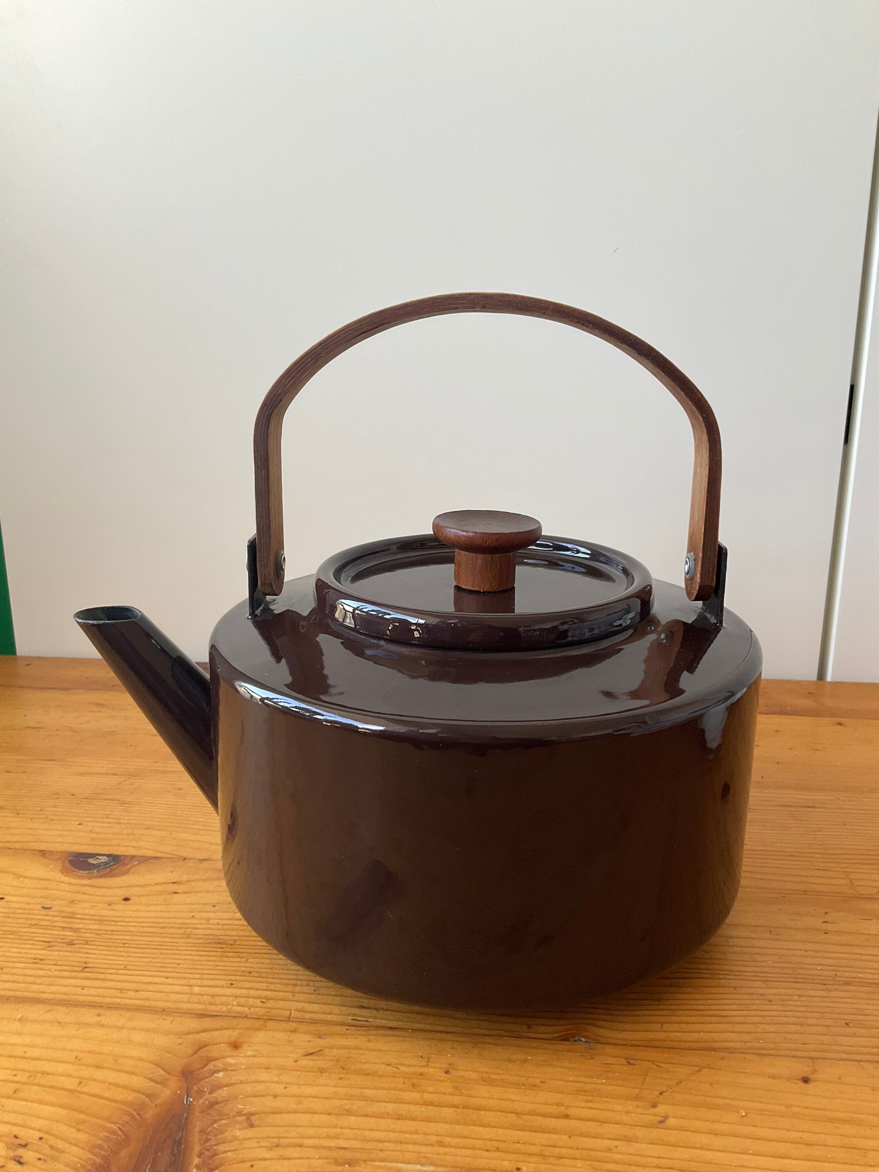 Vintage Copco enamelled kettle