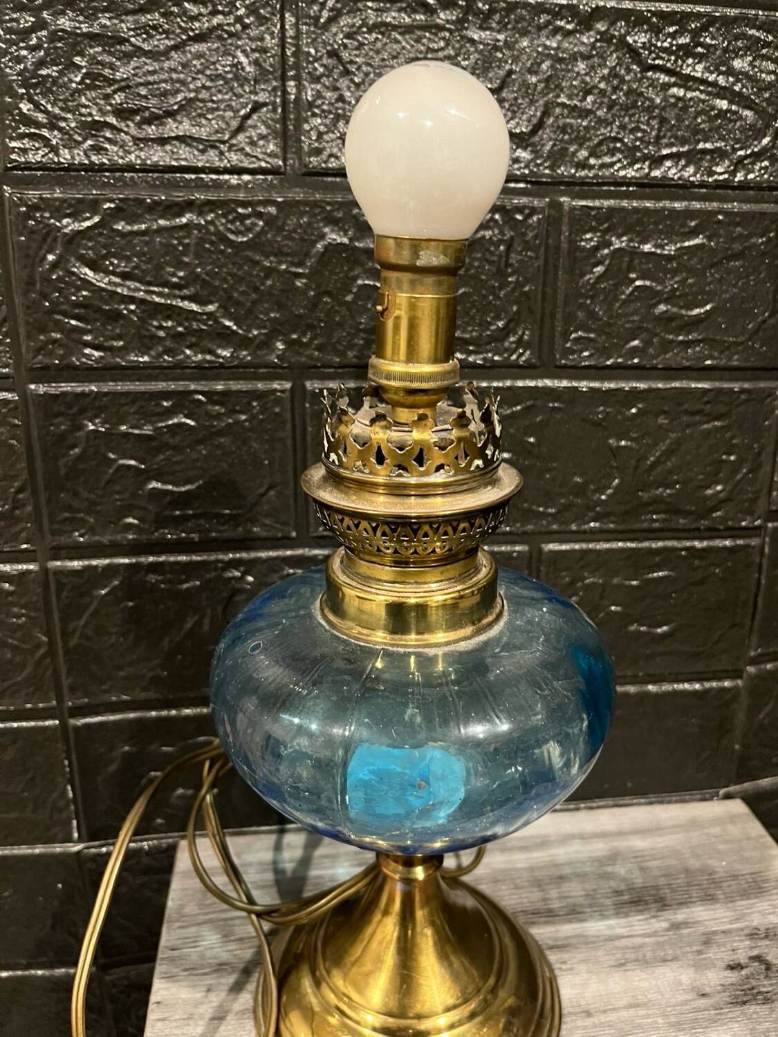 Electrified kerosene lamp