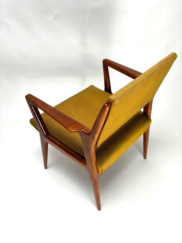 Set of Mid-Century Armchairs in the style of Gio Ponti, Italy, 1950s