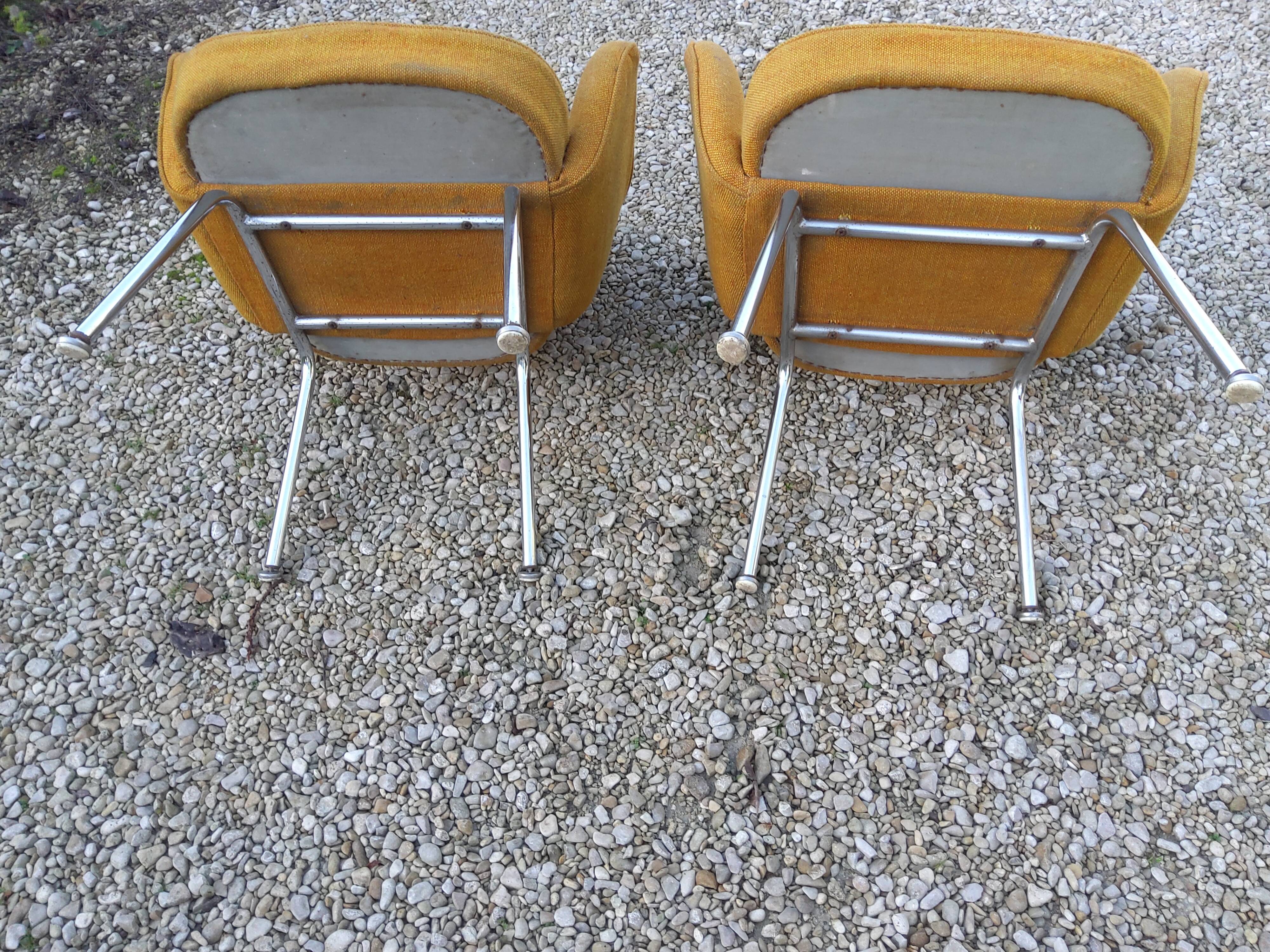 Conference chairs by Eero Saarinen from the 70s