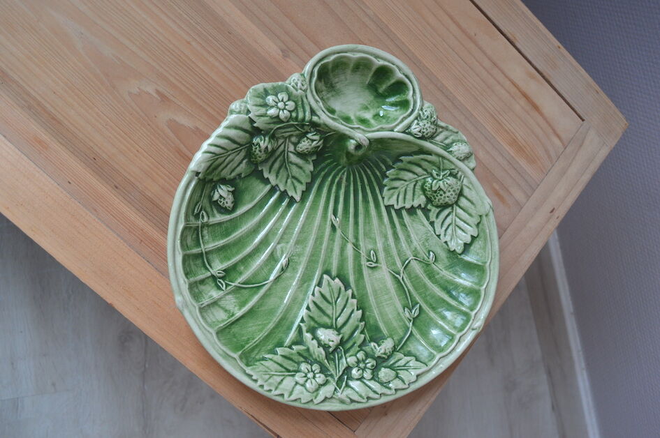 Ceramic dish in the shape of a scallop made in Portugal