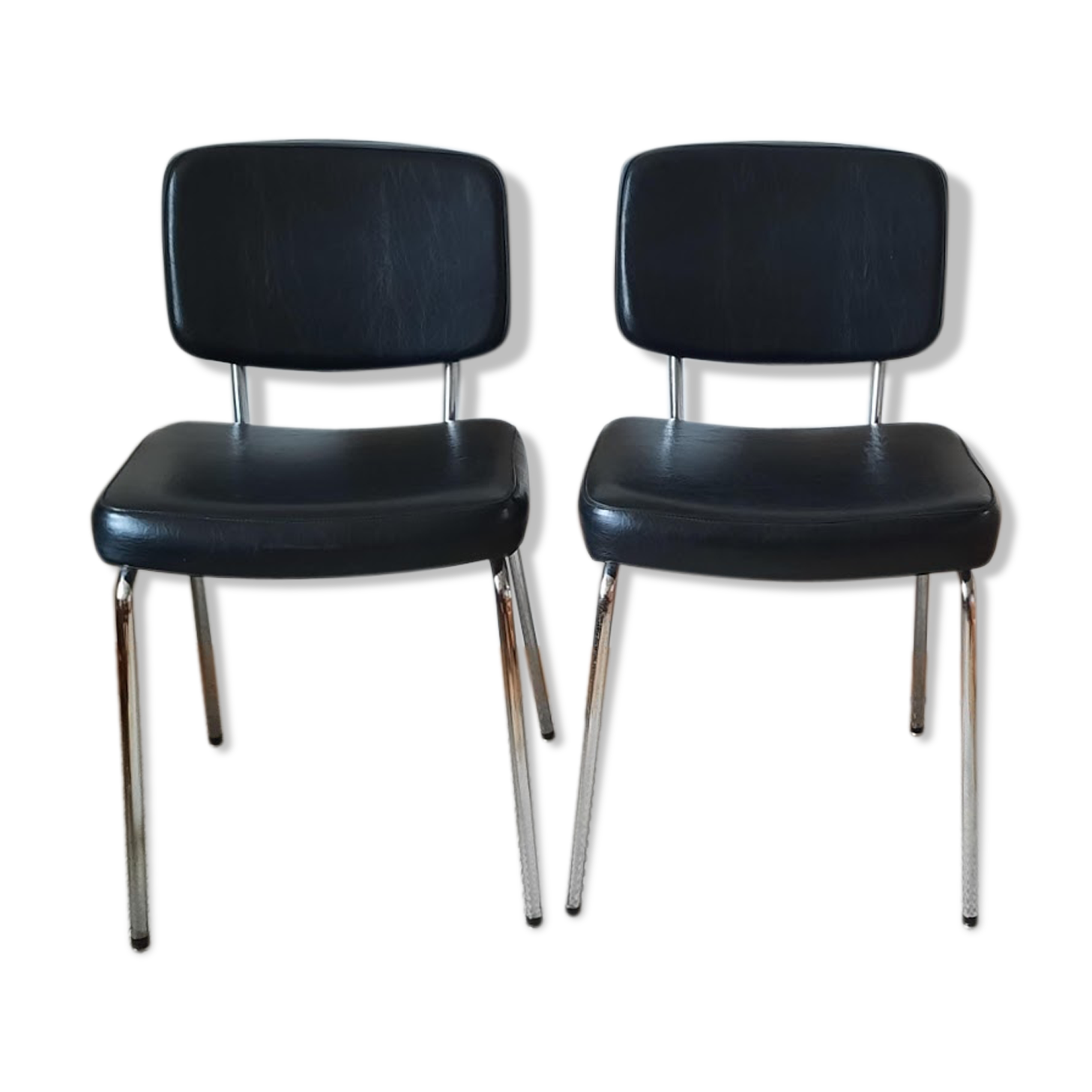 Lot of vintage chairs