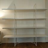 Enetri shelf by Niels Gammelgaard