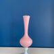 Vase rose opaline vintage