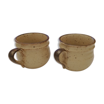 Duo of sandstone cups