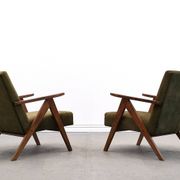 Mid Century Easy Chair Model B - 310 Var in Forest Green Velvet