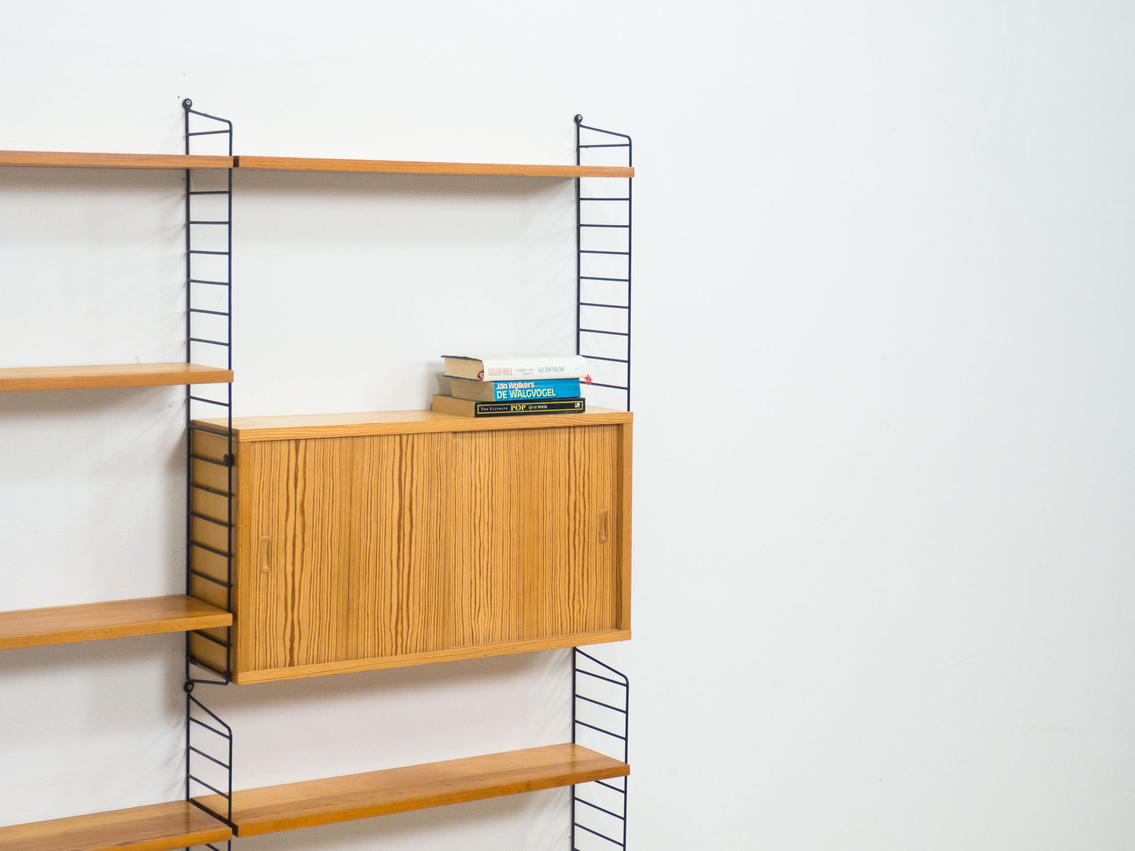 String Design AB pine wall unit by Nisse & Kajsa Strinning