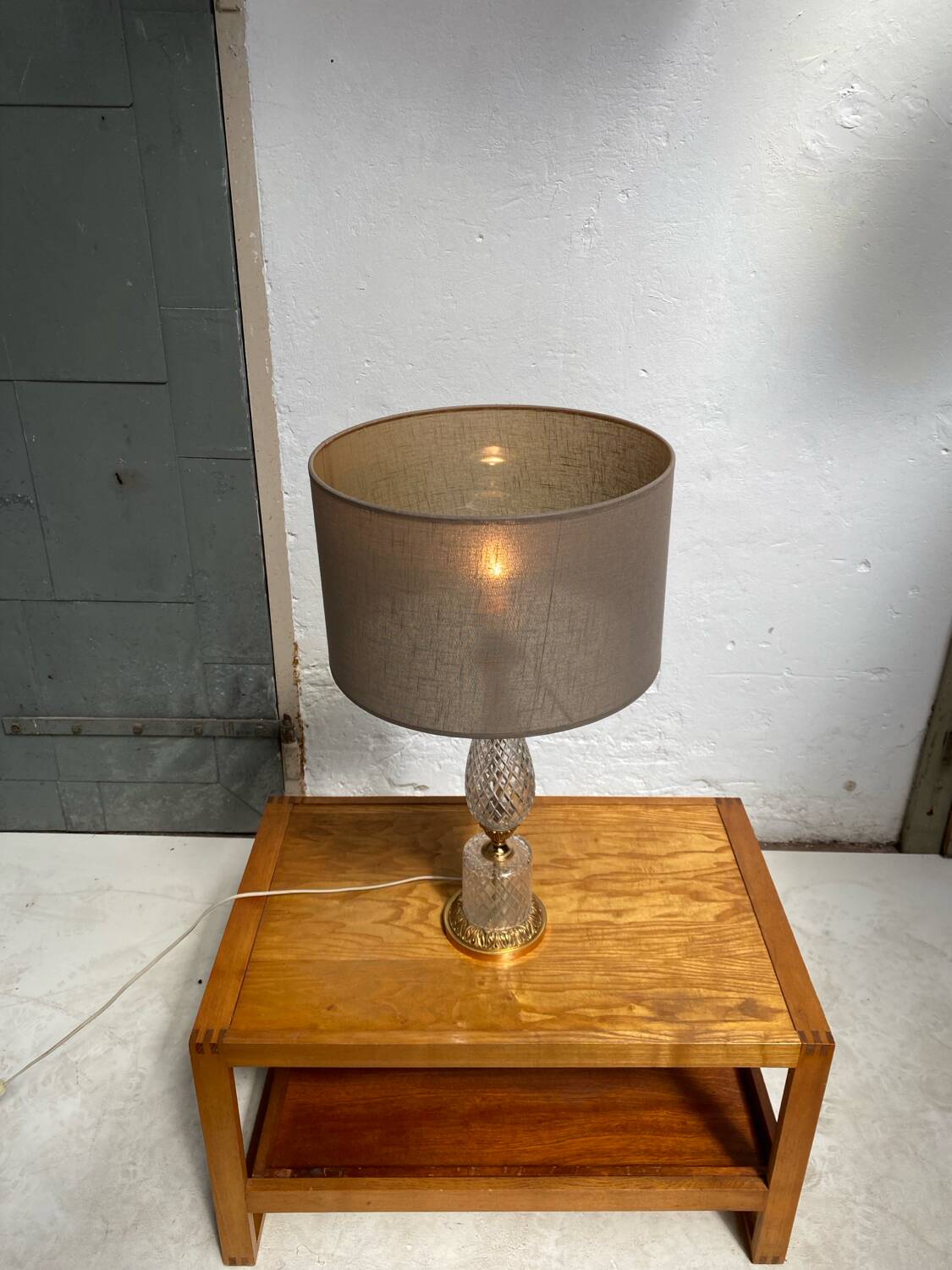 Glass table lamp with brass