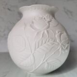 Vase ball pink white porcelain