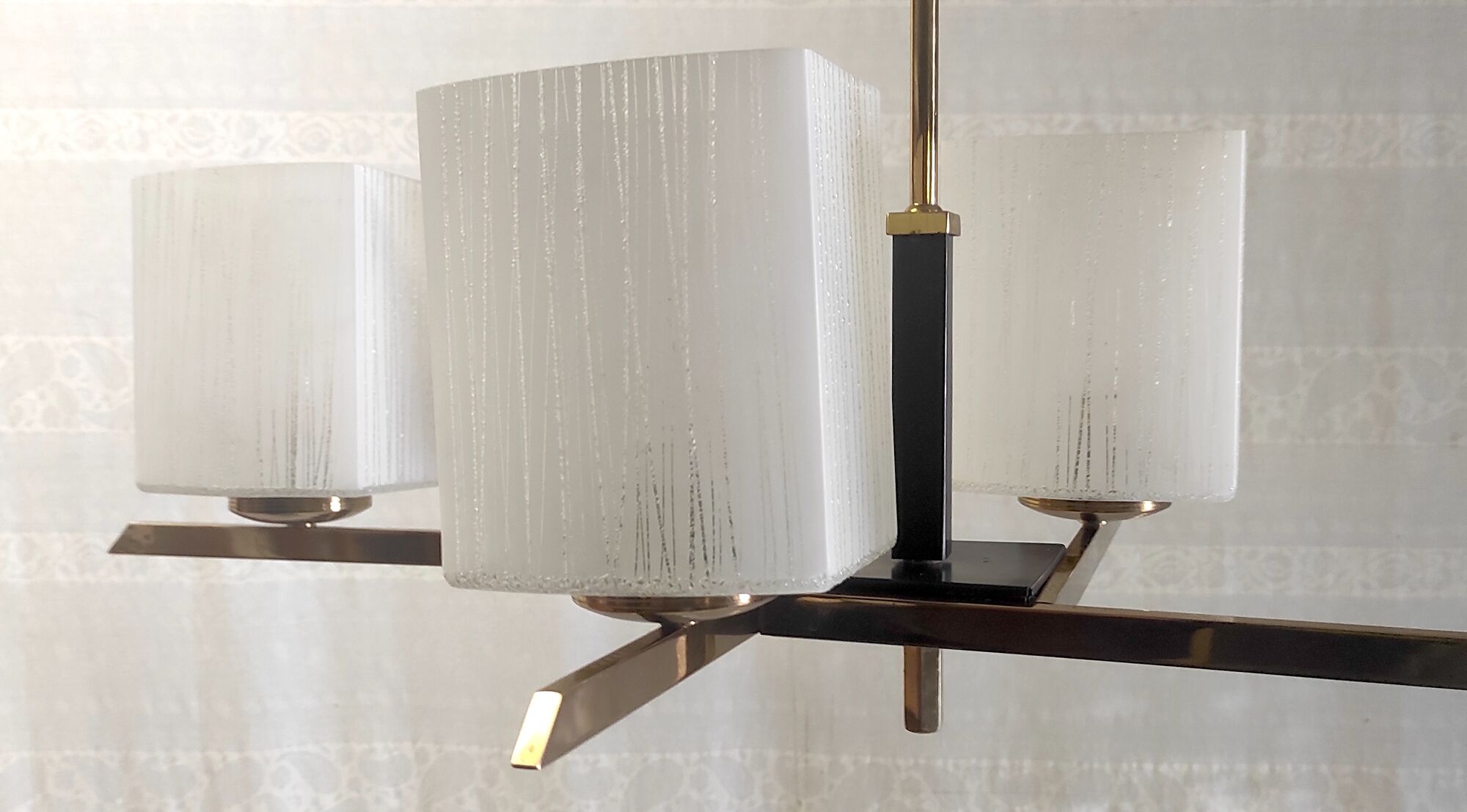 Chandelier in brass and lacquered metal 50s 60s