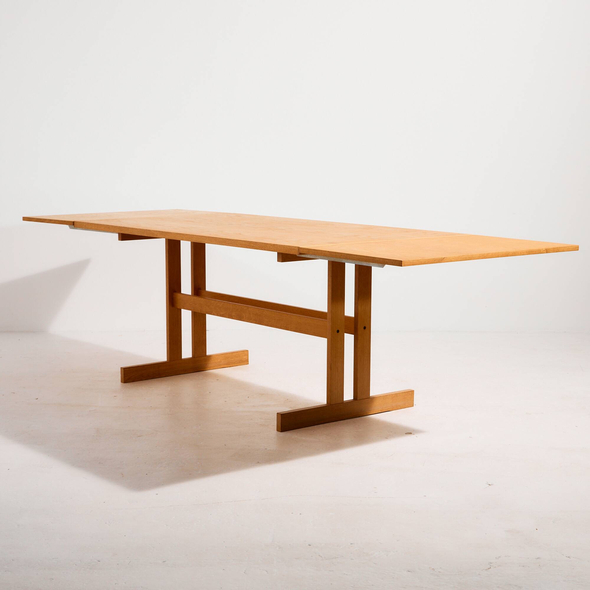 Table à manger en chêne MK9375 par Nova Møbler
