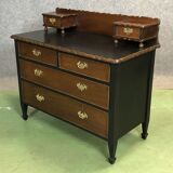 Early twentieth mahogany dresser