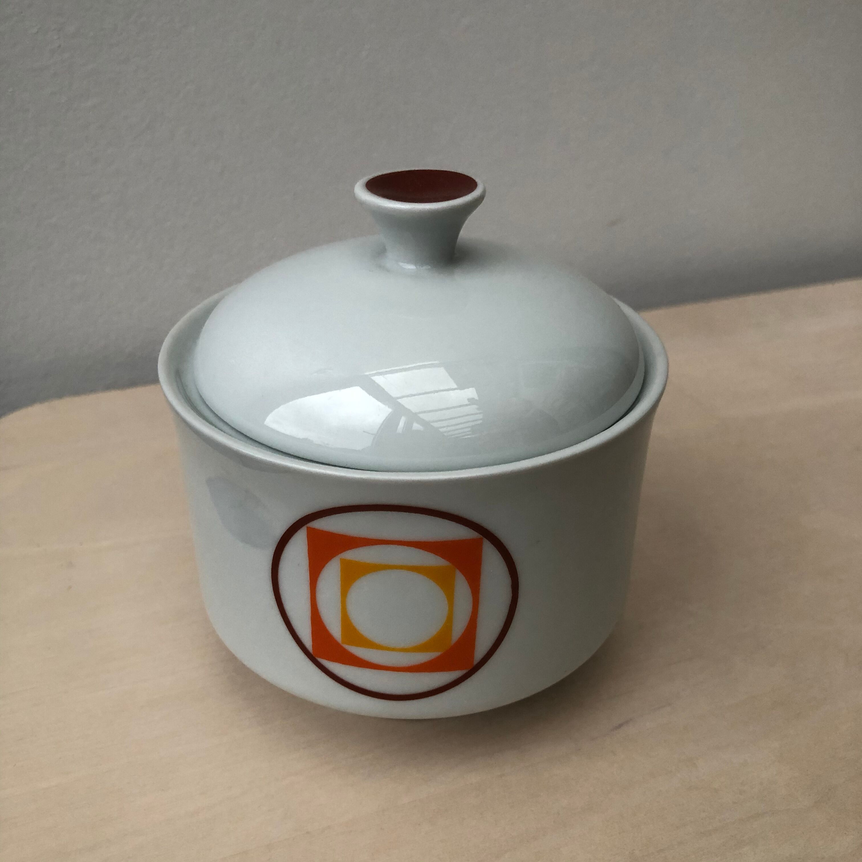 Porcelain sugar