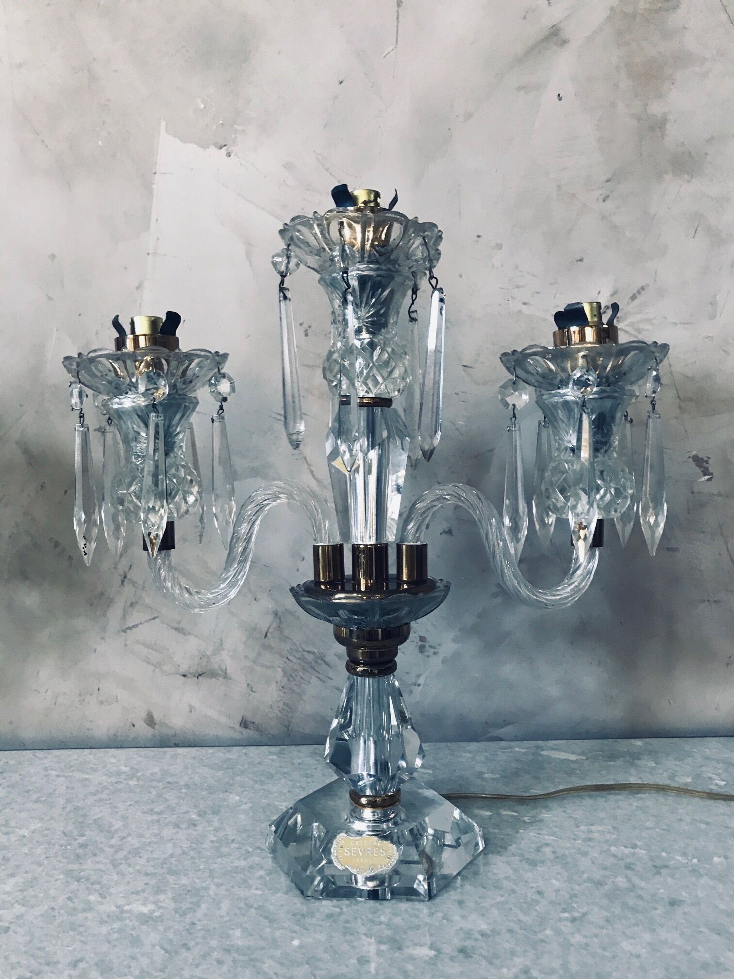 Paire de candélabres de Sèvres en cristal