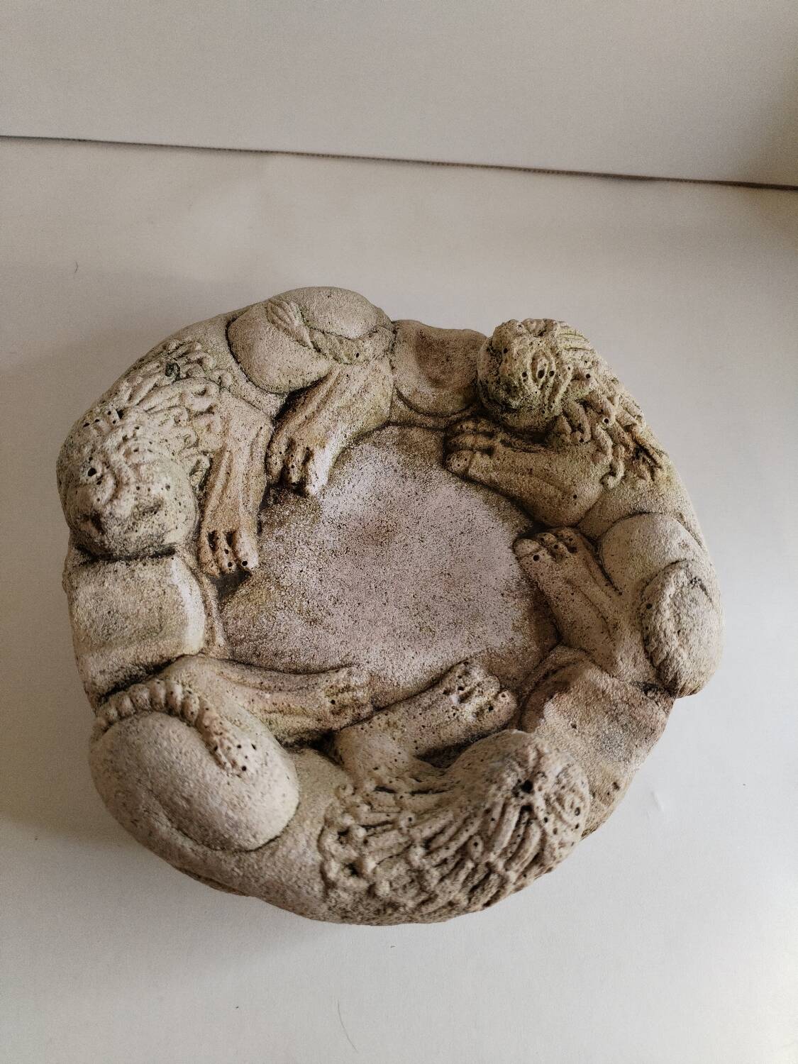 cendrier sculpté de lions