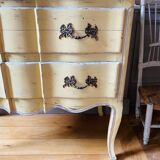 Commode arbalète