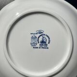 Lot - 2 plates in Gien blue pattern