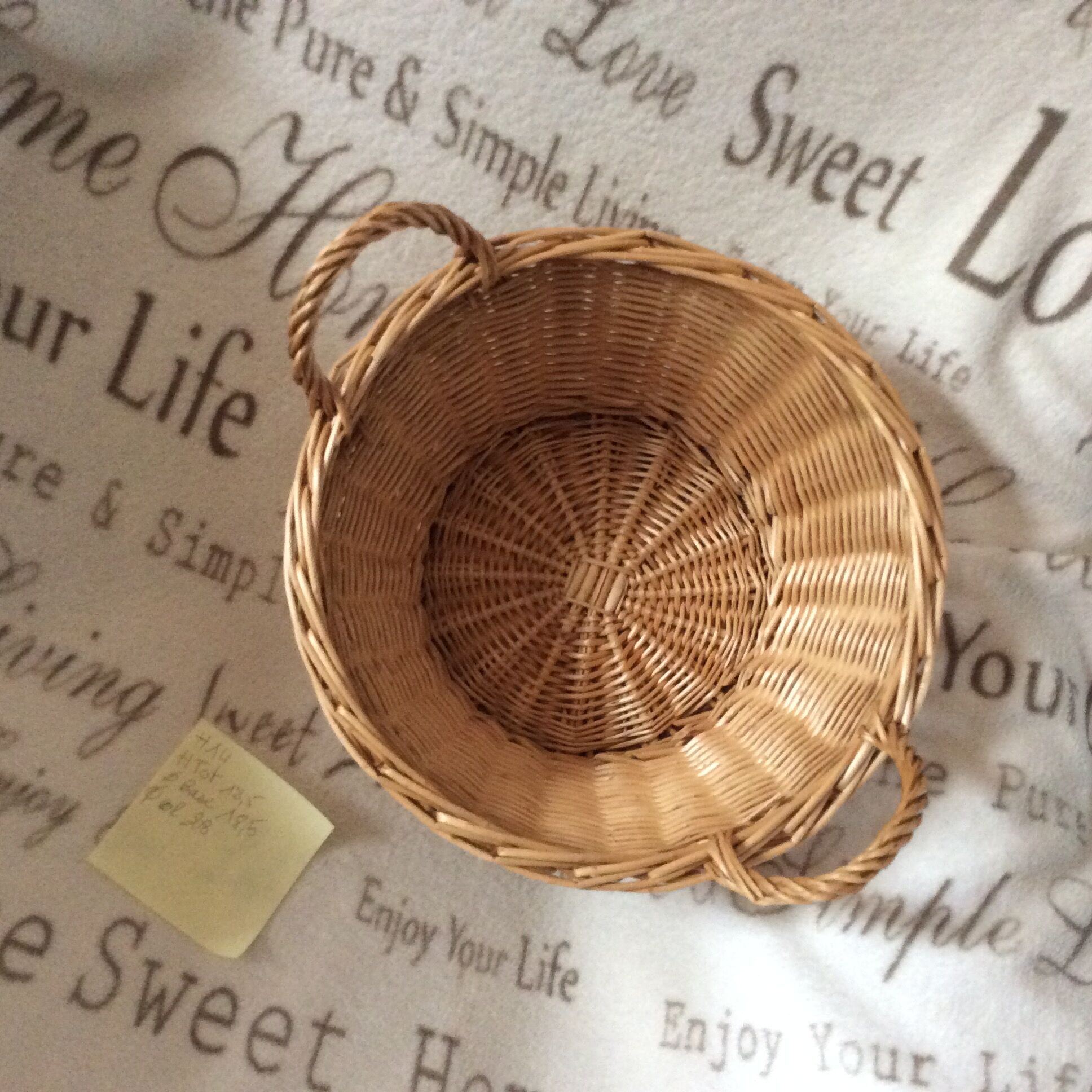 Round pan with rattan handles - vintage