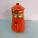 Orange enamelled sheet maker