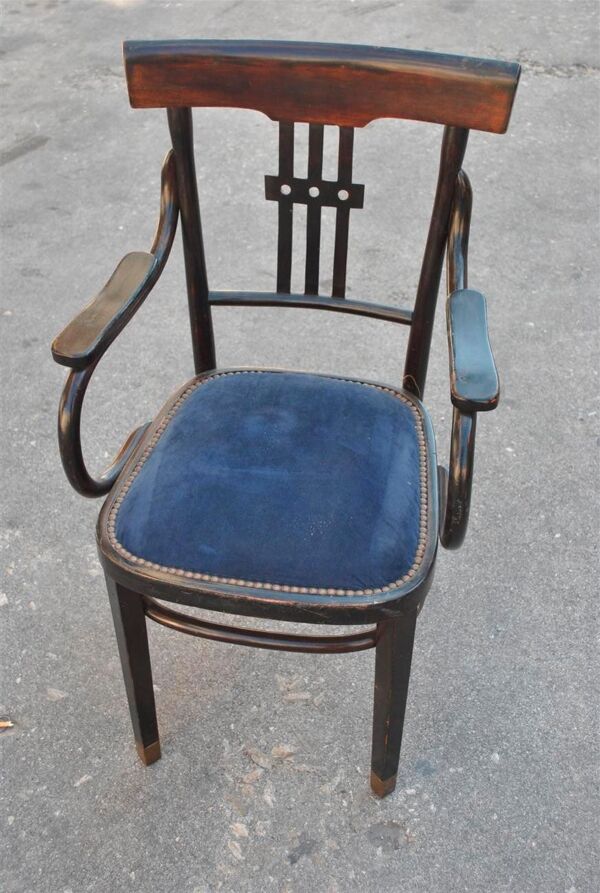 Paire de fauteuils en bois noirci époque 1900 velours bleu