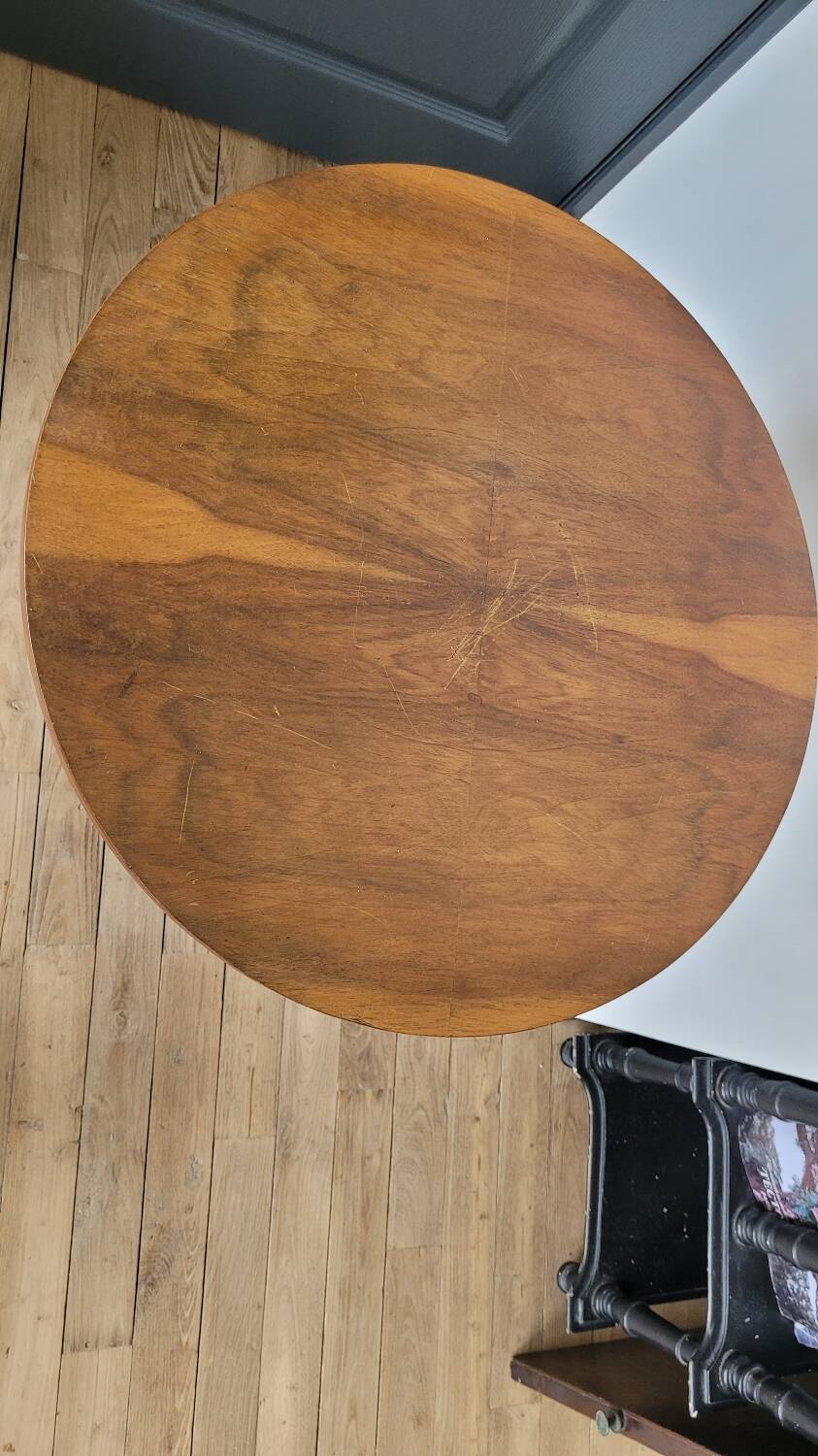 Art Deco pedestal table