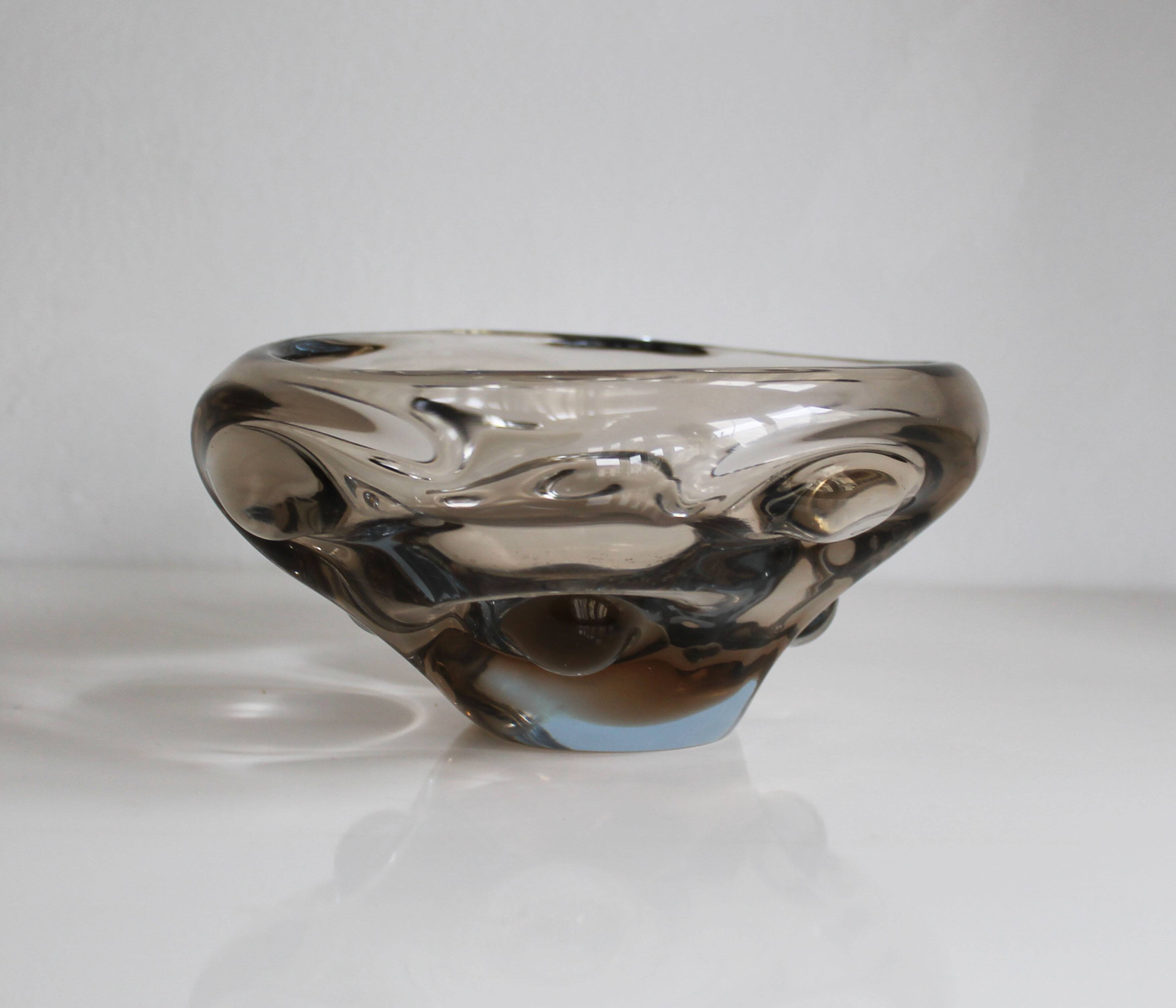 Art Glass Bowl by Jan Berenek – Pattern 5954 (1959), Skrdlovice