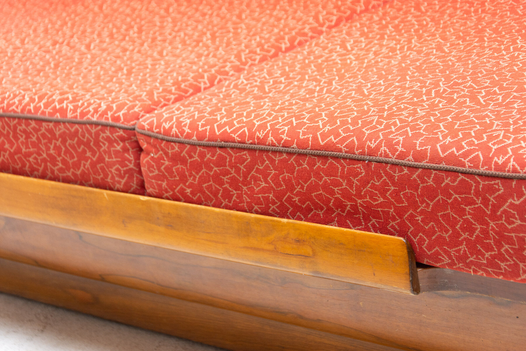Mid century sofabed in walnut by Jindrich Halabala for UP Zavody, 1950´s