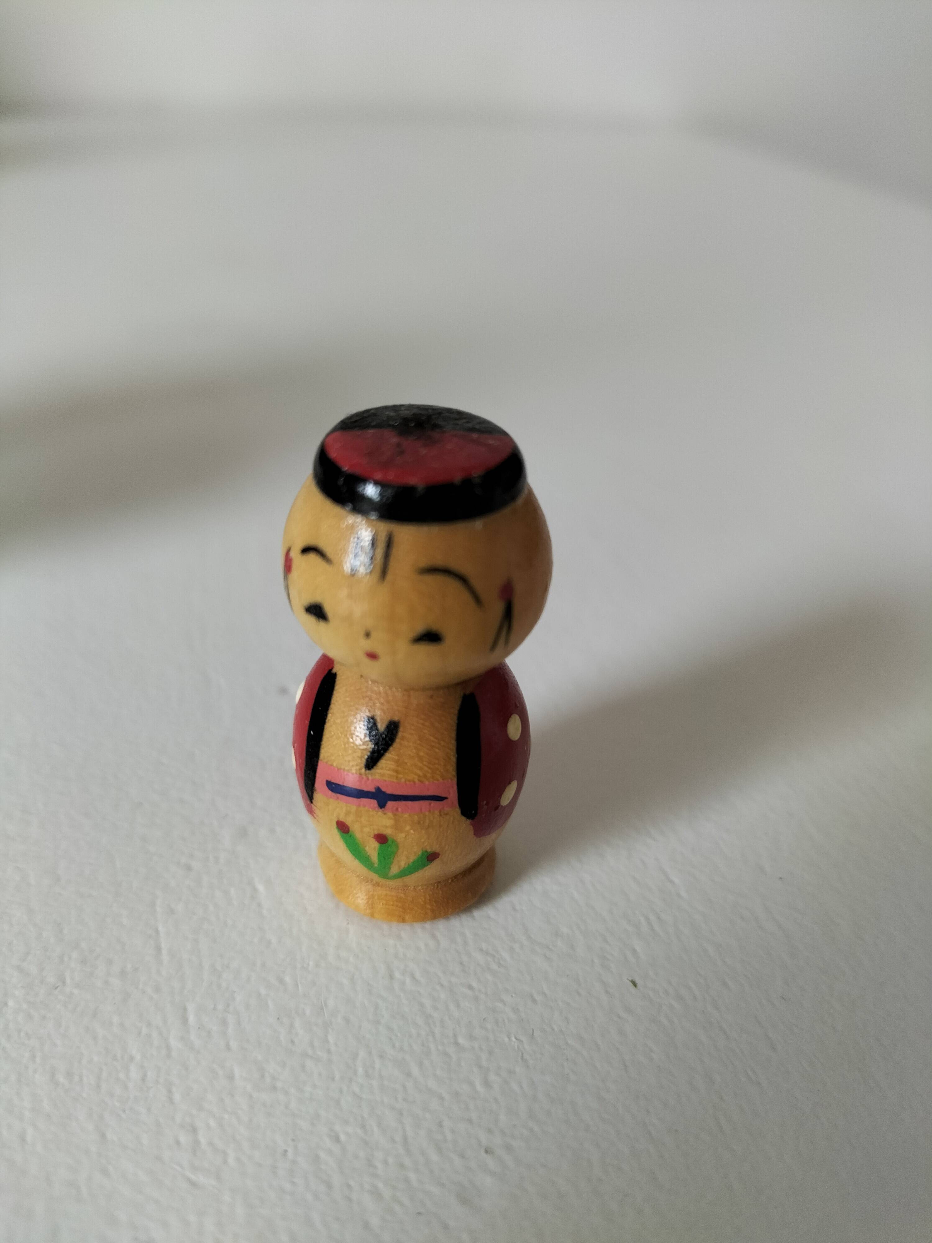 Kokeshi doll set