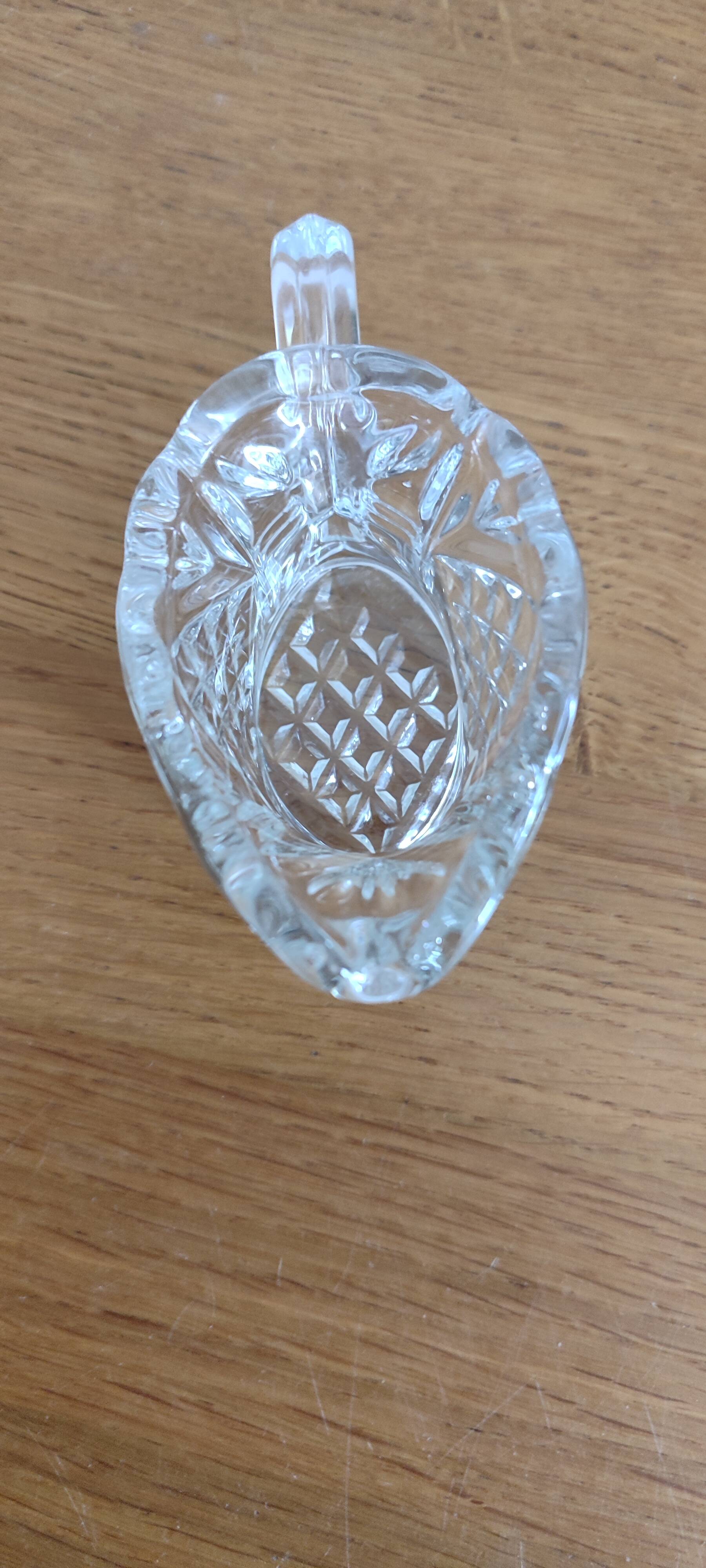 Pot à lait, crème en cristal
