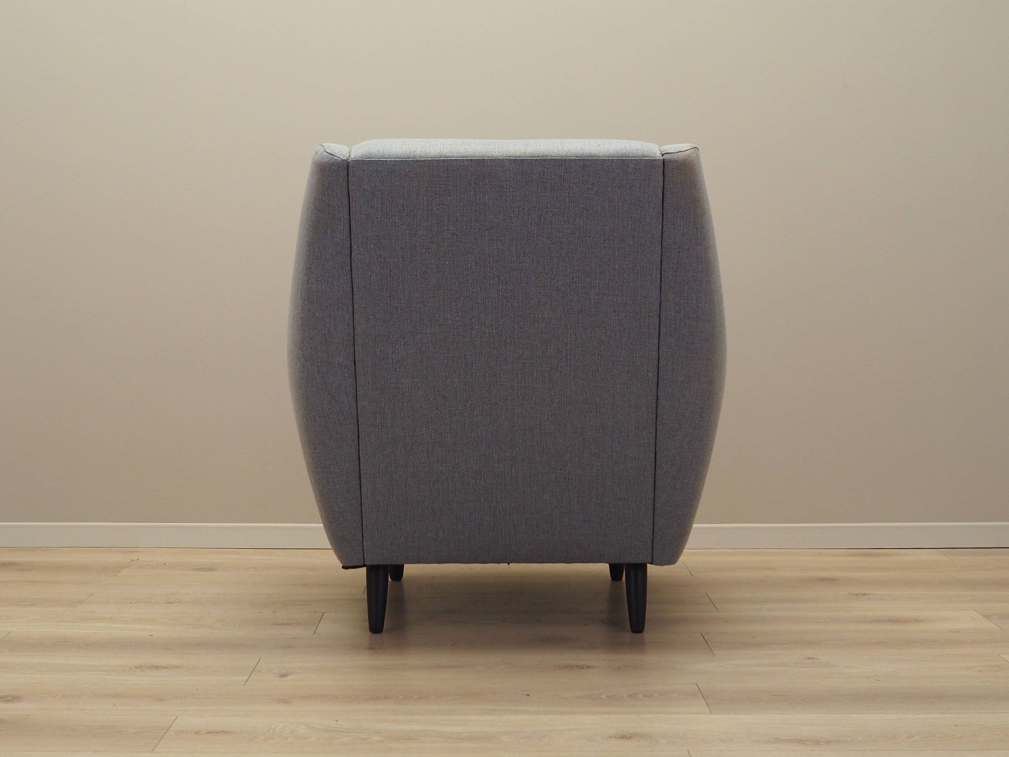 Fauteuil gris, design danois, années 1970, production : Danemark