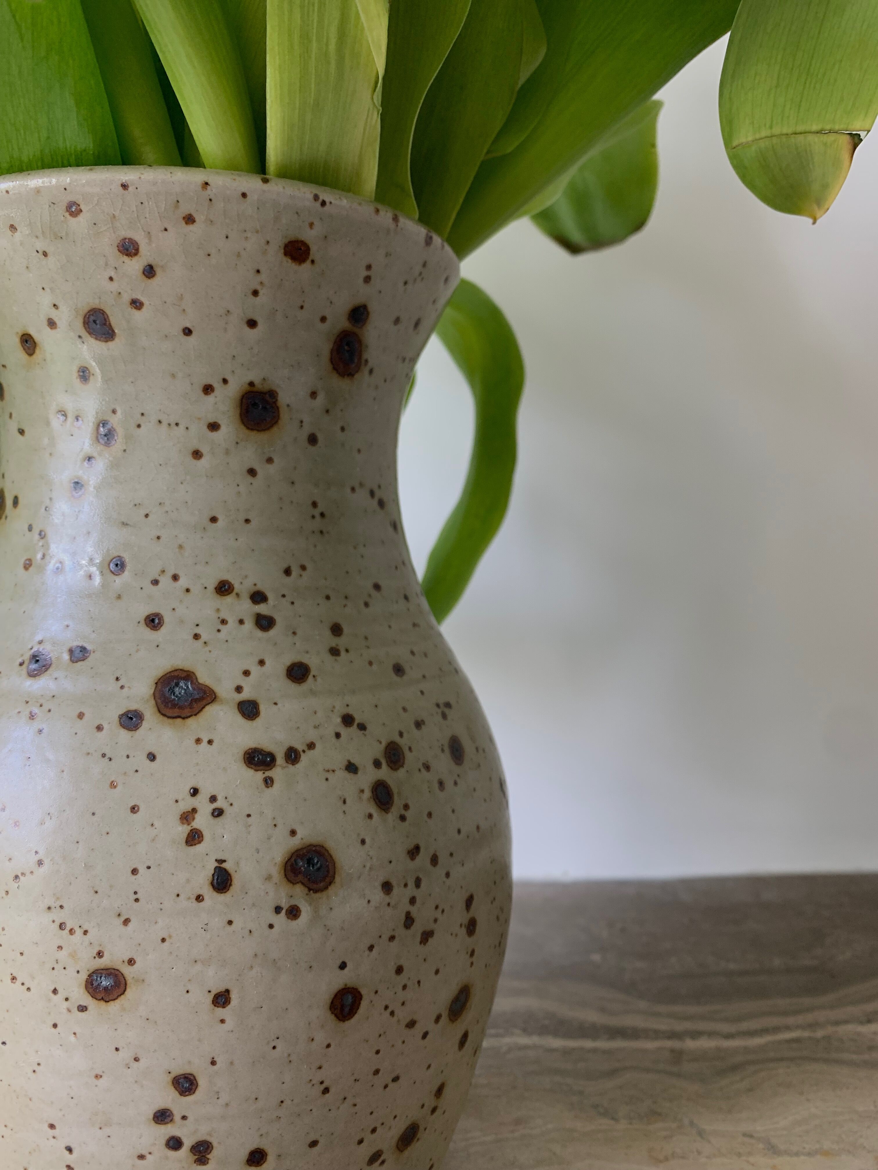 Vase with pattern