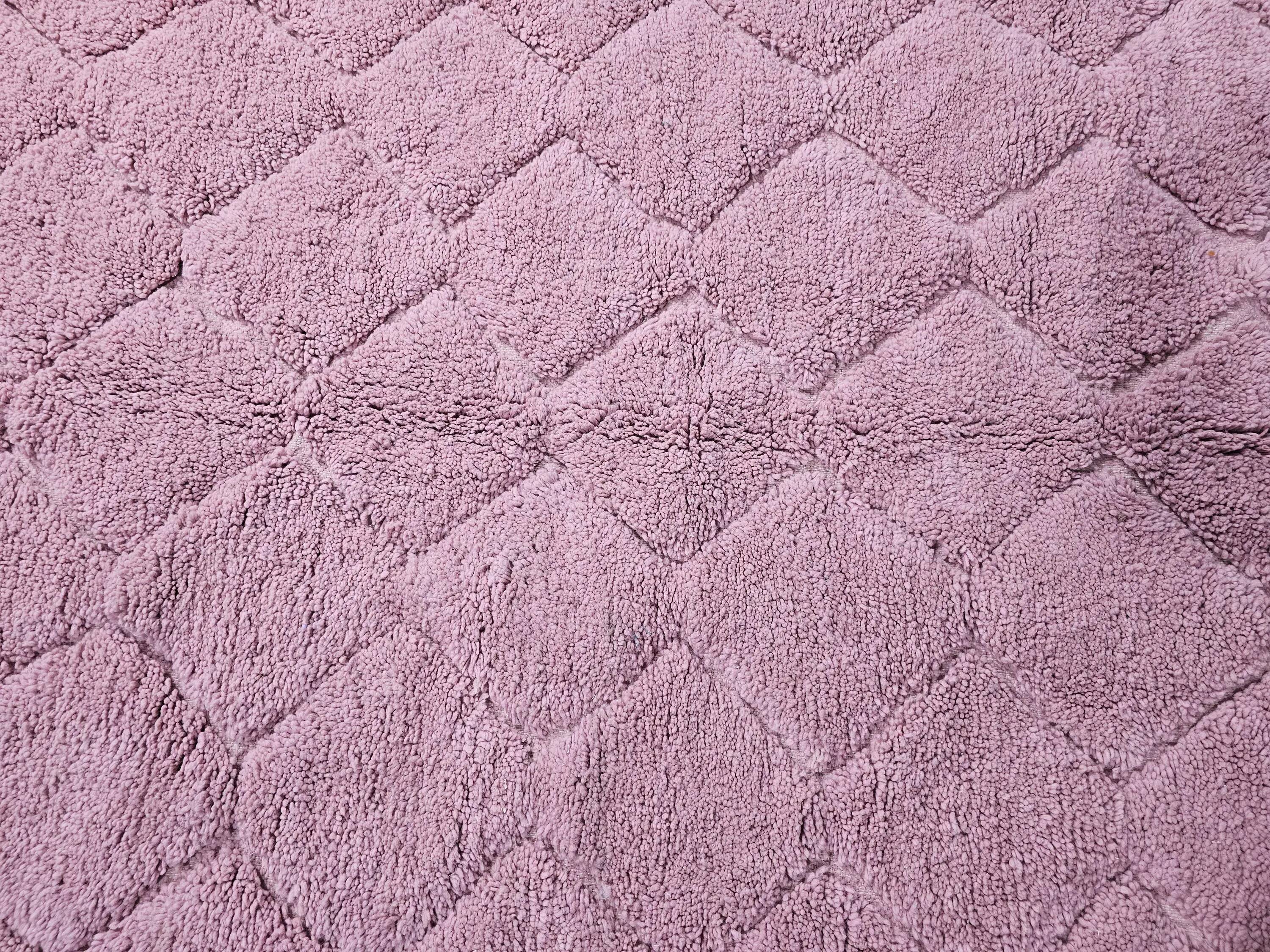 Moroccan rug 100% wool, handmade, 250x150 cm, superior quality.