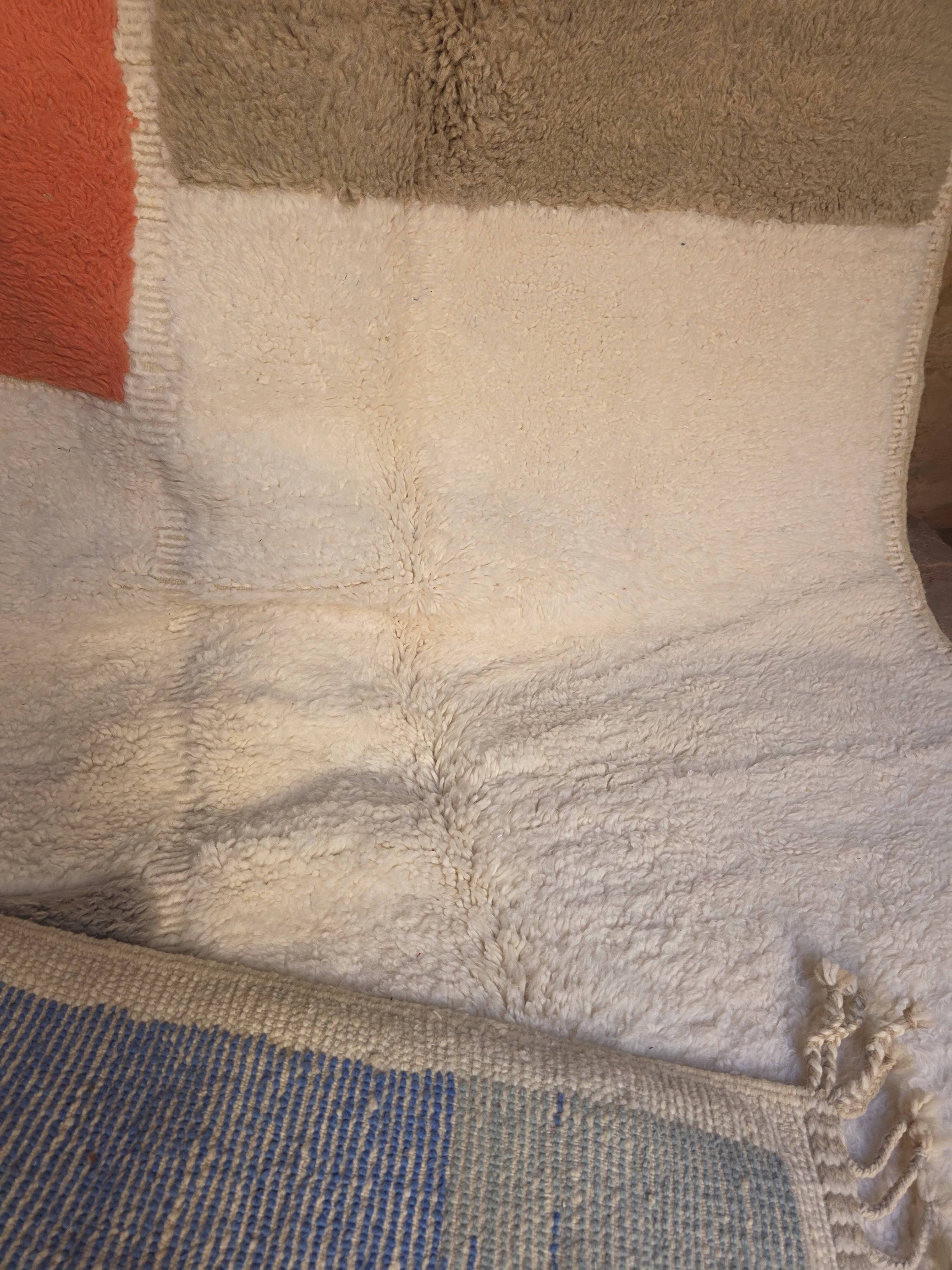 Ecru Beni Ourain rug 250 x 50 cm