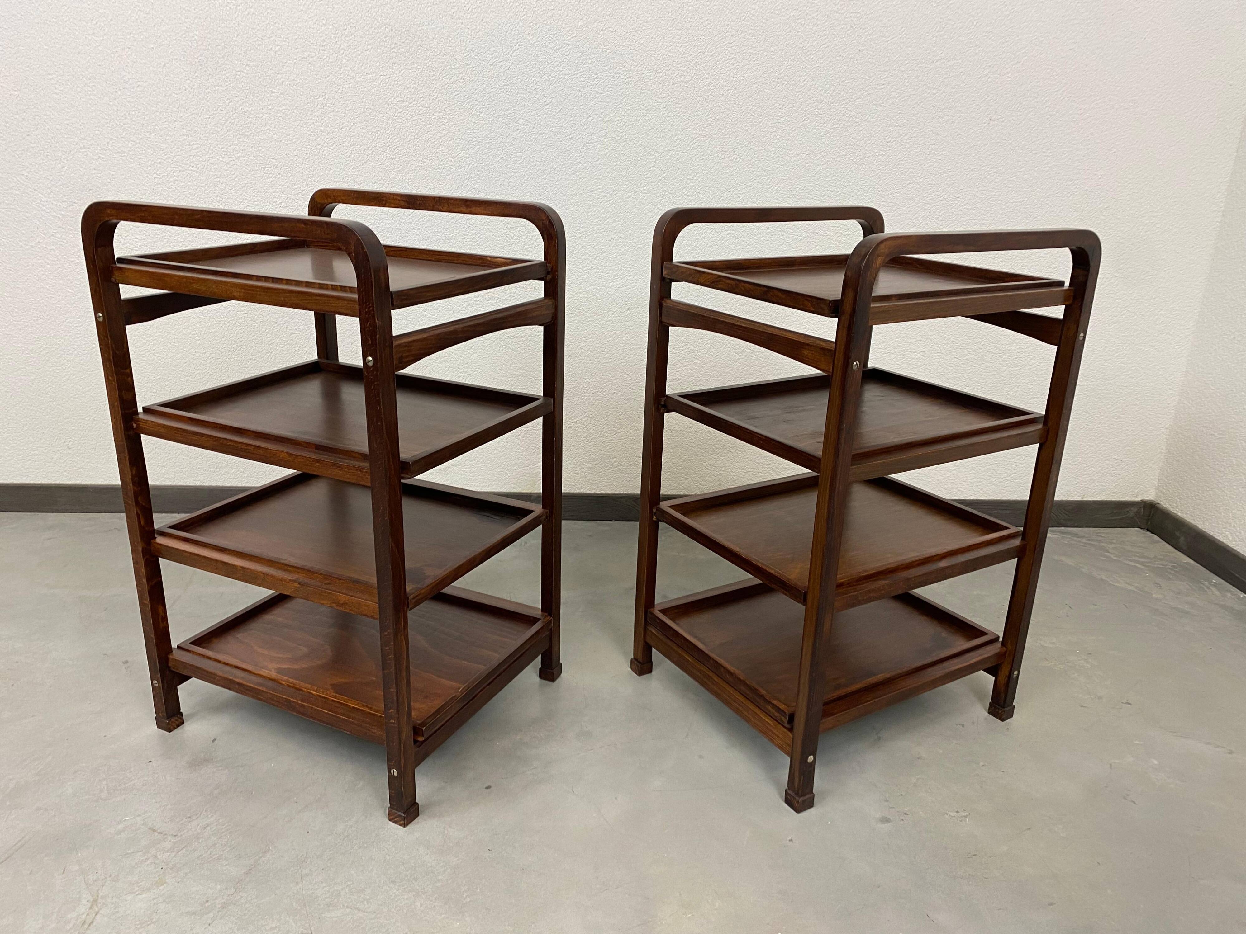 Thonet shelves